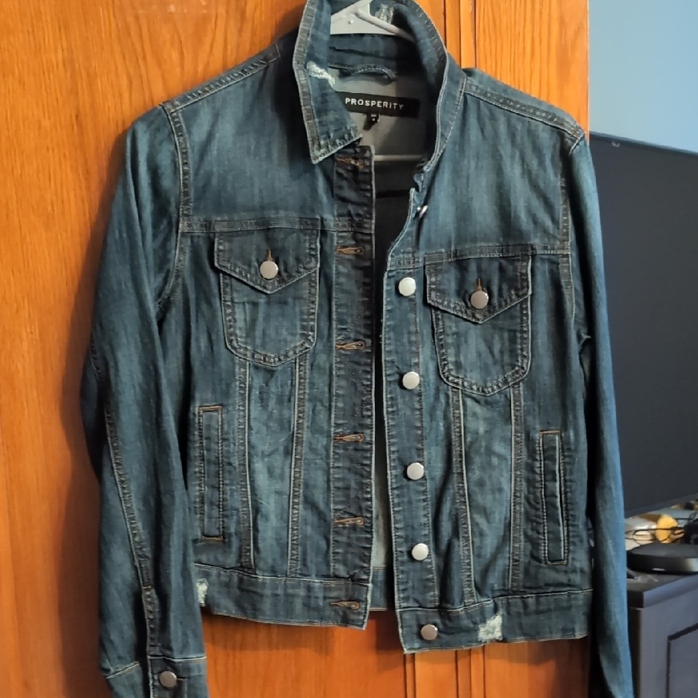 Prosperity Women's Classic Denim Jacket - Blue